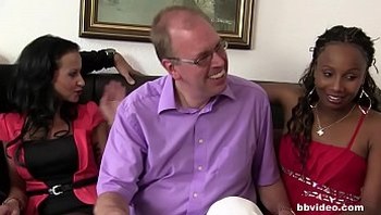 Geile Ebony Frau hardcore gefickt bei Deutsche Amateur Swing party