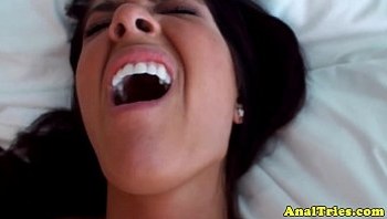 Amateur gf buttfucked for the first time