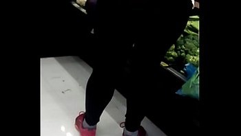 MILF outfit leggings