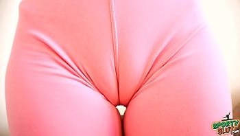 Perfect Cameltoe Brunette Babe In Tight Lycra Spandex Leggings