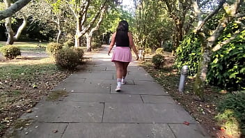 STUDENT GIRL agrees in have SEX for MONEY all round an UNKNOWN guy