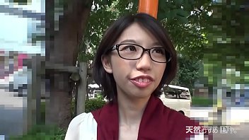 Amateur glasses-I take a crack at picked up Aniota who looks enjoyable with glasses-Tsugumi 1