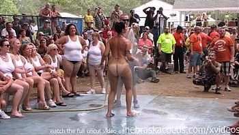 amateur nude contest at this years nudes a poppin festival in indiana