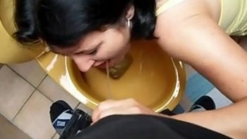 Mommys love piss 2