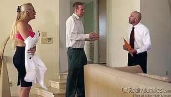 Holly Heart - Wife Gets a DP