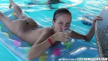 Young Teen´s Holiday Wild SexTape