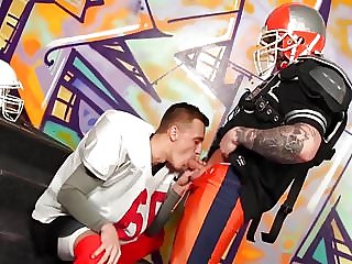 Hot nerdy babe fucked by bisexual guys