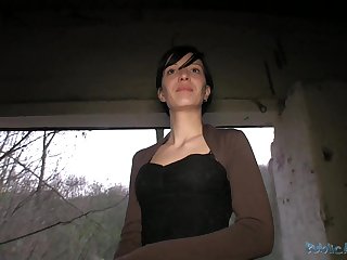 Amateur girl met in a park is ready to fuck for some extra money