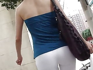 Onion ass on the street