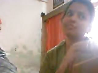 desi cute girl fucked in hotel room